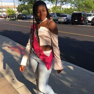 Meet your Posher, Jayiera